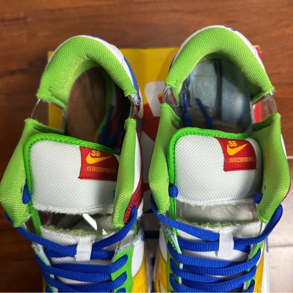 Nike SB Dunk Low Sandy Bodecker Size 11 - Picture 4 of 9